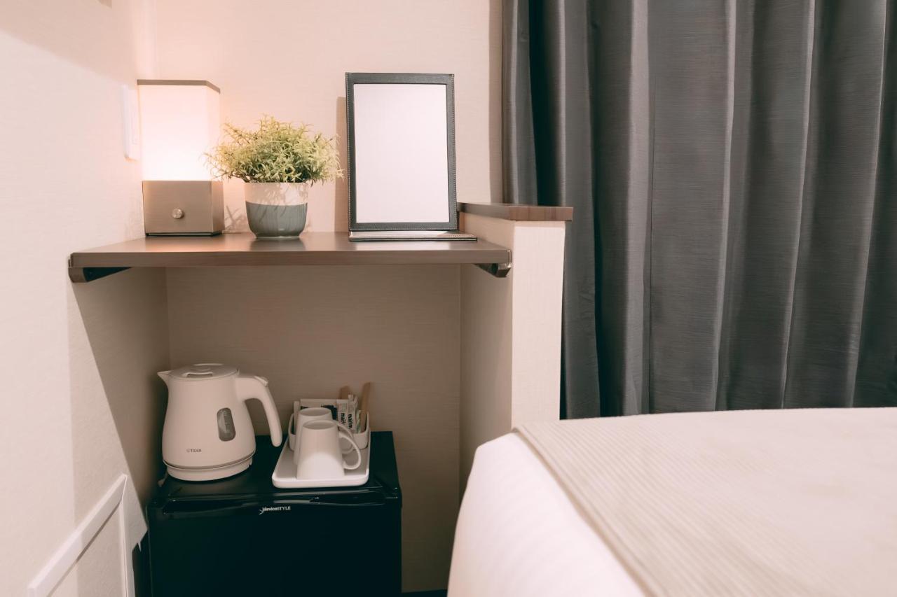R Hotel Honmachi 大阪 外观 照片